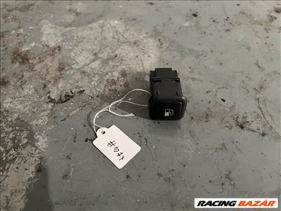 Seat León II, Seat Toledo II tanknyitó kapcsoló , gomb  3b0959833a