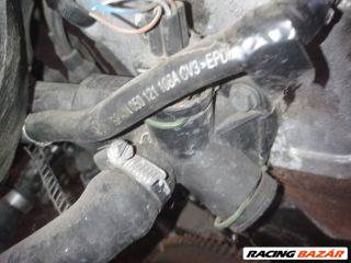 Audi A4 (B5 - 8D) Termosztátház *133293*