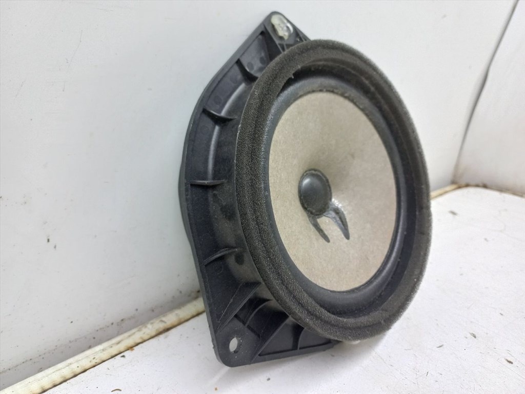 TOYOTA COROLLA Verso II (ZER_/ ZZE12_/ R10) 1.8 (ZNR11_) Jobb első Hangszóró #18527# 2. kép