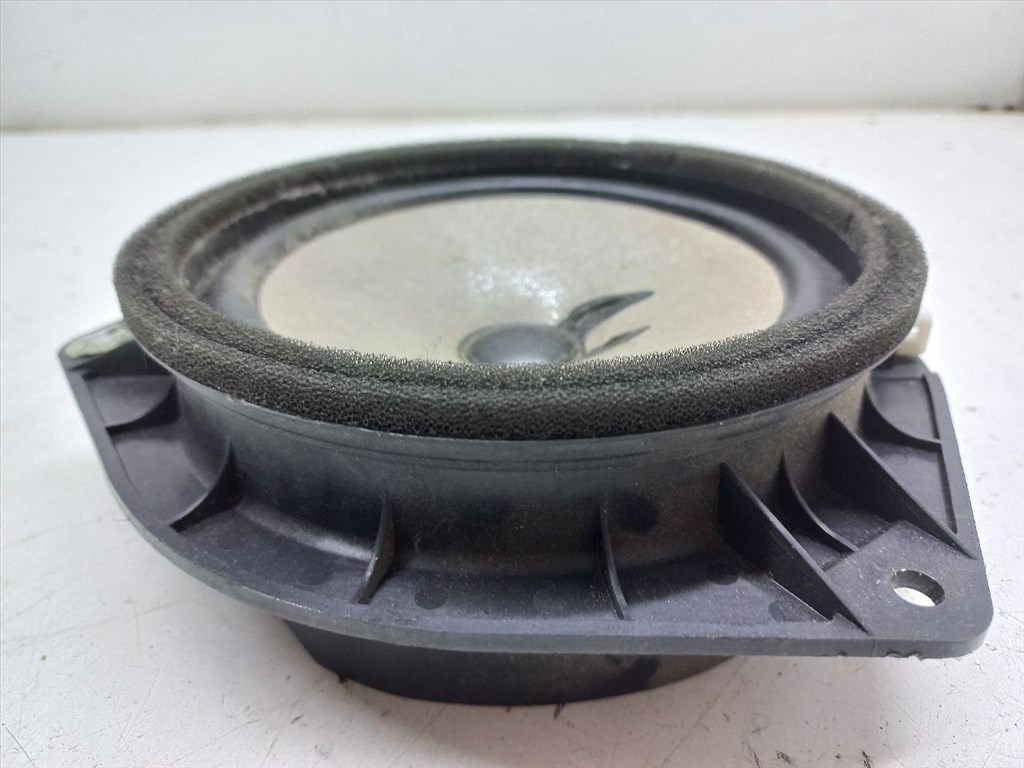 TOYOTA COROLLA Verso II (ZER_/ ZZE12_/ R10) 1.8 (ZNR11_) Jobb első Hangszóró #18527# 7. kép