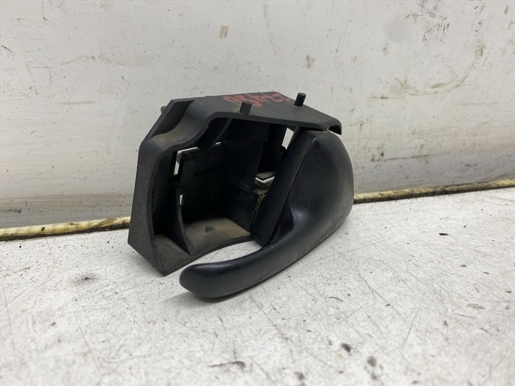VW POLO (6N1) 45 1.0 Jobb első Belső Kilincs #27456# 6N0837142 2. kép