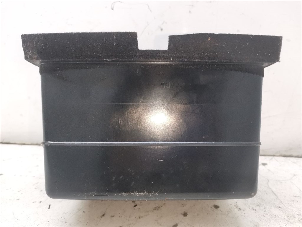 VW TOUAREG (7LA/ 7L6/ 7L7) 2.5 R5 TDI Hátsó Tároló Rekesz #31616# 7L6863284 10. kép