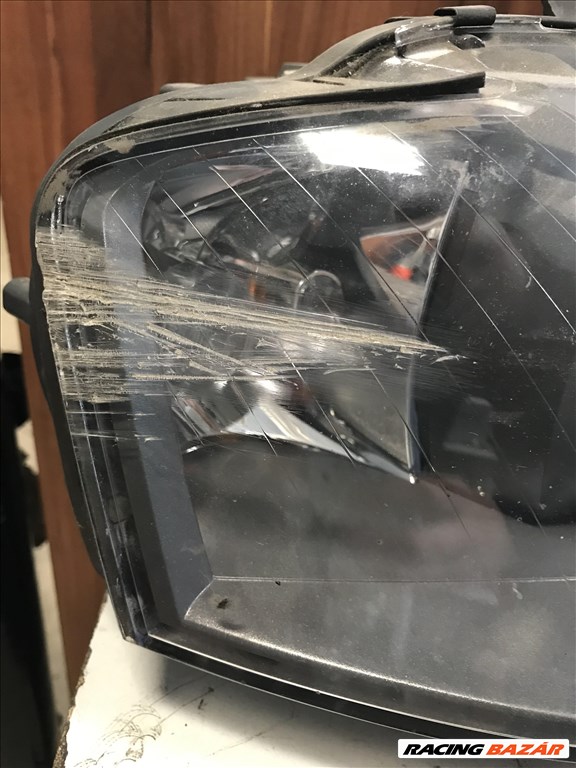Audi A3 (8P) jobb első Xenon fényszóró (sérült) 8p0941004r 5. kép