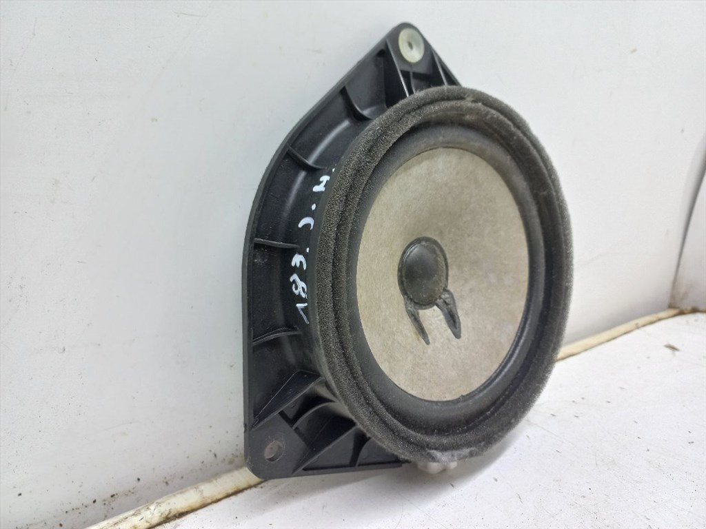 TOYOTA COROLLA Verso II (ZER_/ ZZE12_/ R10) 1.8 (ZNR11_) Jobb hátsó Hangszóró #18528# 2. kép