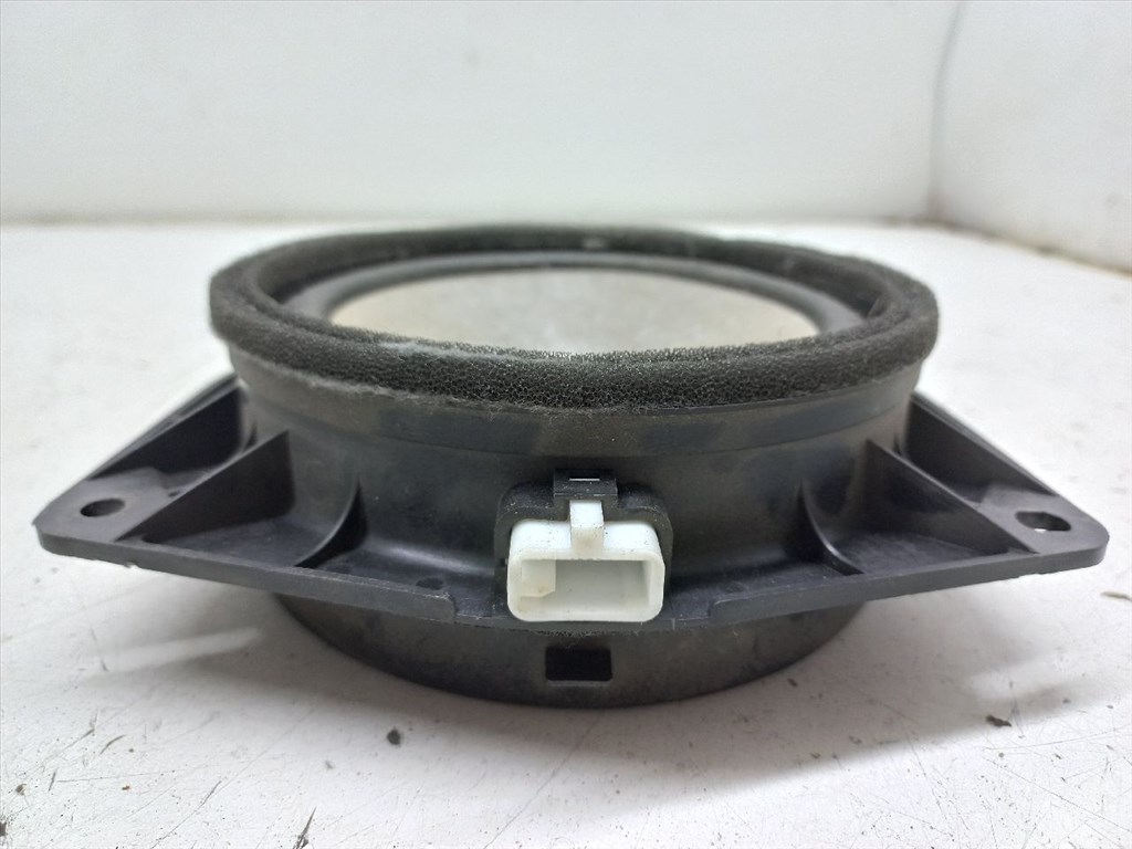 TOYOTA COROLLA Verso II (ZER_/ ZZE12_/ R10) 1.8 (ZNR11_) Jobb hátsó Hangszóró #18528# 4. kép