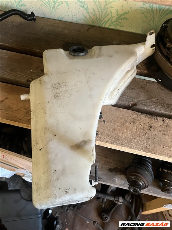 Audi A4 (B8 - 8K) 2.0 TDI ablakmosó folyadék tartály  8t0955453b 2. kép