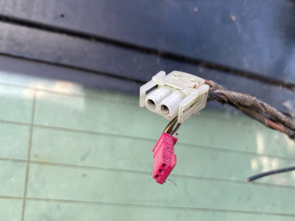 BMW 3 Touring V (E91) 330 d Hátsó Szélvédő #27678# 12. kép