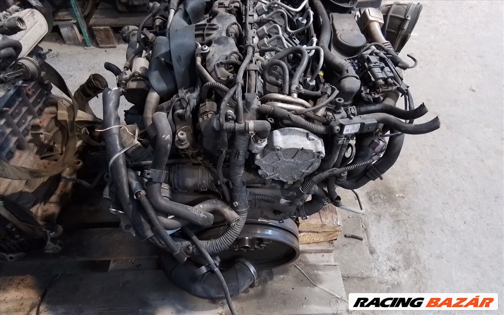 Audi A4 (B8 - 8K) Motor 2,0 Crdi 6. kép