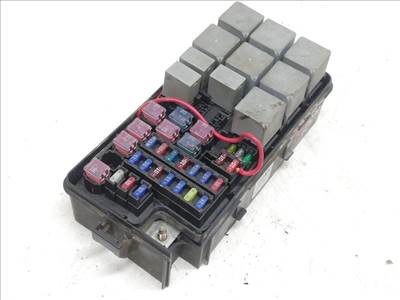 SUZUKI FORENZA 2.0 Biztosítéktábla Motortér #9828#