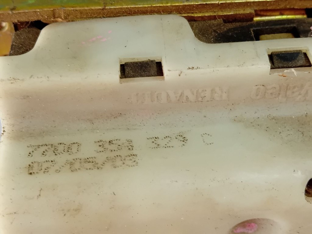 RENAULT SCÉNIC I (JA0/1_) 1.8 4x4 Csomagtérajtó Zárszerkezet #11778# 7700354329C 2. kép