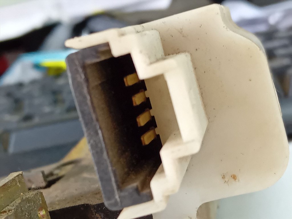 RENAULT SCÉNIC I (JA0/1_) 1.8 4x4 Csomagtérajtó Zárszerkezet #11778# 7700354329C 5. kép