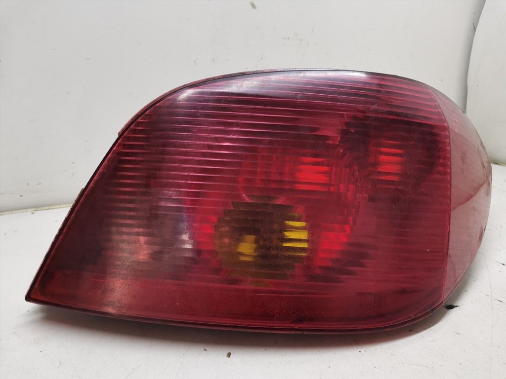 PEUGEOT 307 (3A/C) 2.0 HDi 90 Jobb Hátsó Lámpa #19902# 1. kép