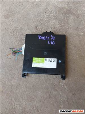 Toyota Yaris (XP130/XP150) 1.4 D-4D komfort elektronika 2366 892210d110