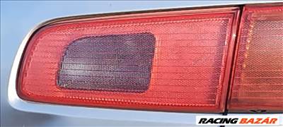 Mazda 2 ZQ DY jobb hátsó belső lámpa 2003-2005