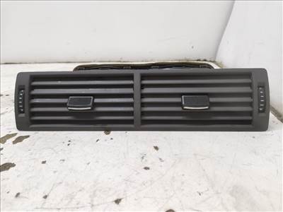 AUDI A4 Avant III (8ED/ B7) 2.0 TDI Középső Szellőző #33146# 8E0820951H