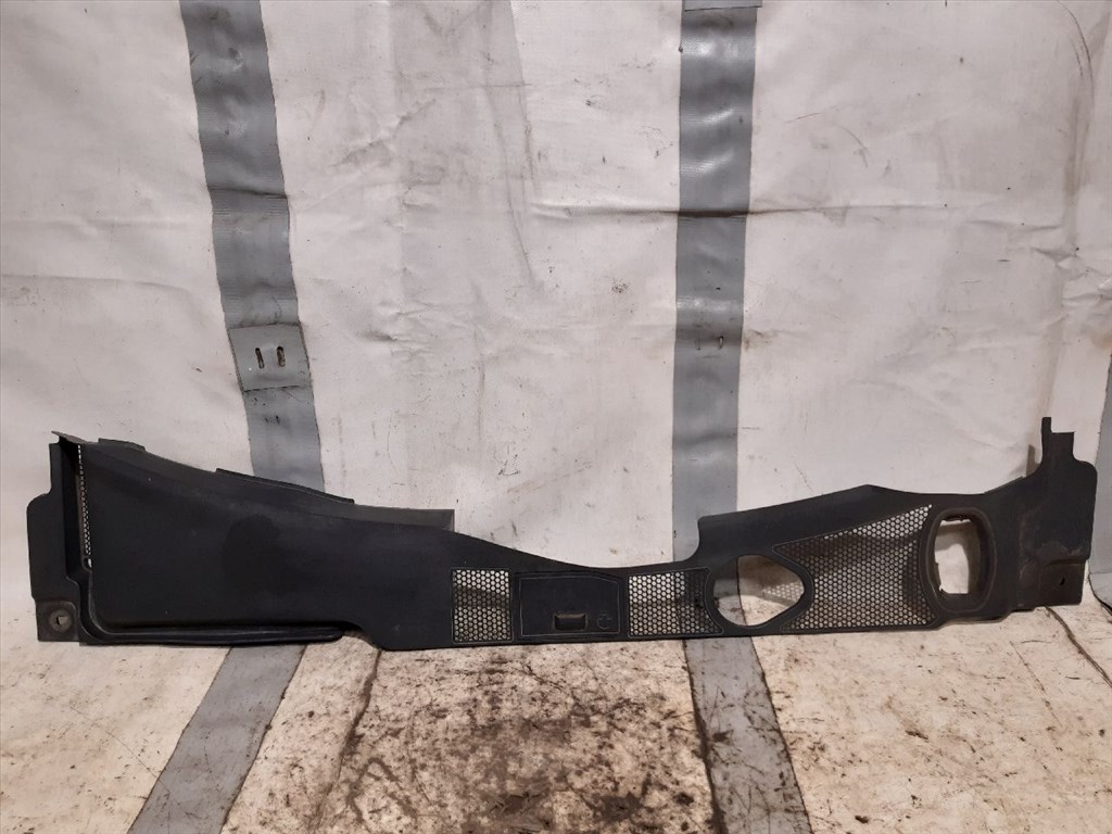 AUDI A4 IV (8K2/ B8) 1.8 TFSI Levélrács #28409# 8K1819447 1. kép