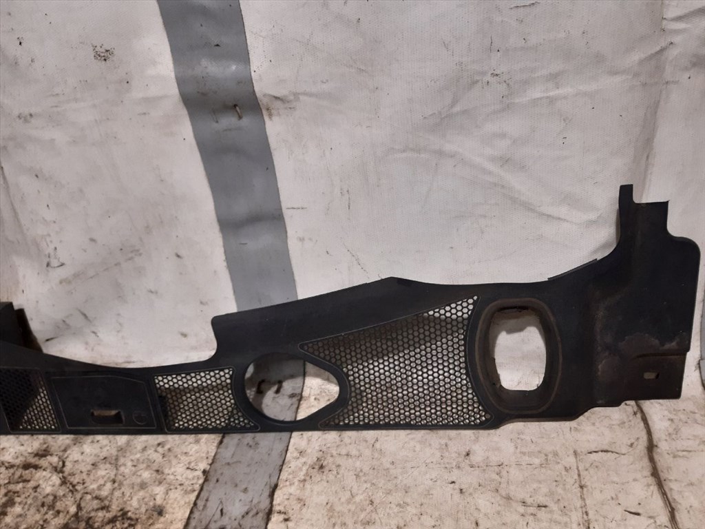 AUDI A4 IV (8K2/ B8) 1.8 TFSI Levélrács #28409# 8K1819447 5. kép