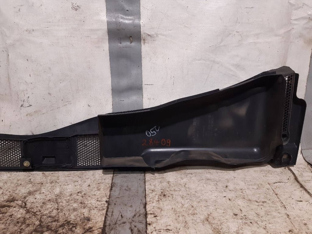 AUDI A4 IV (8K2/ B8) 1.8 TFSI Levélrács #28409# 8K1819447 10. kép