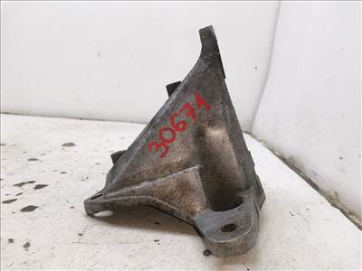 AUDI A6 II Avant (4B5/ 4B6/ C5) 2.5 TDI quattro Váltó Tartó Bak (Pozíciófüggetlen) #30671# 8D0399114AC