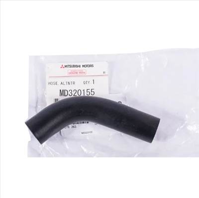 Mitsubishi L200 K74 generátor vákuumszivattyú olajvisszavezető cső (gyári)