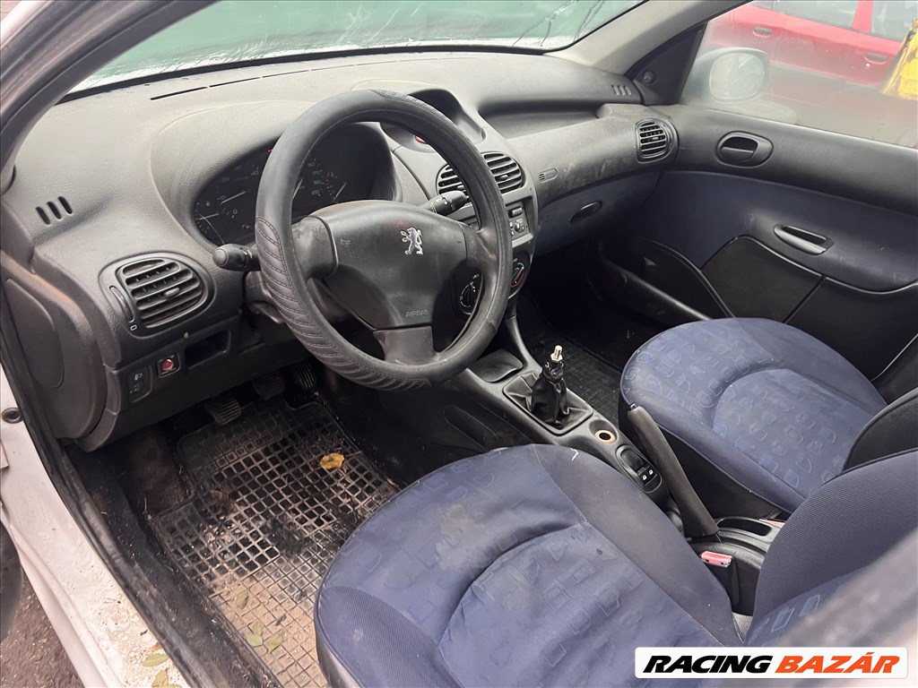 Peugeot 206 1.4HDI bontott alkatrészei 3. kép