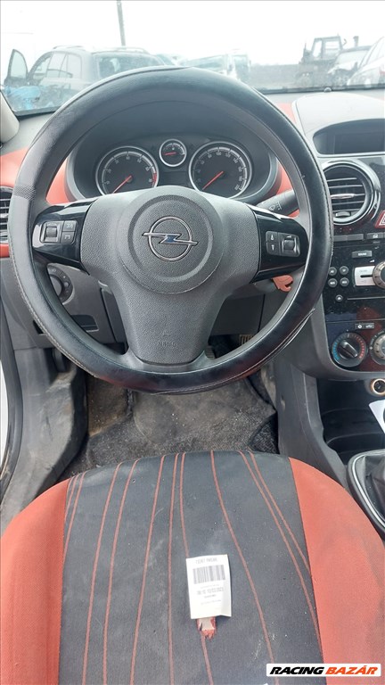 Opel Corsa D bontott alkatrészei 10. kép