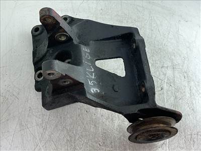 NISSAN PRIMERA (P11) 2.0 TD Generátor Tartó Bak #3152# 119102F600