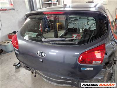 Kia Ceed csomagtérajtó 