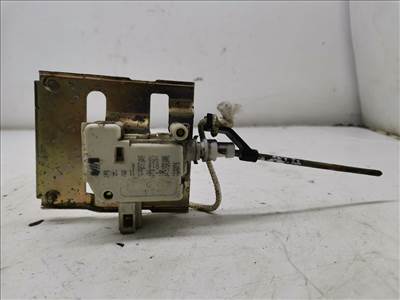 SEAT CORDOBA (6K2) 1.4 Központizár Motor Tankajtó #19687# 6K0810773A