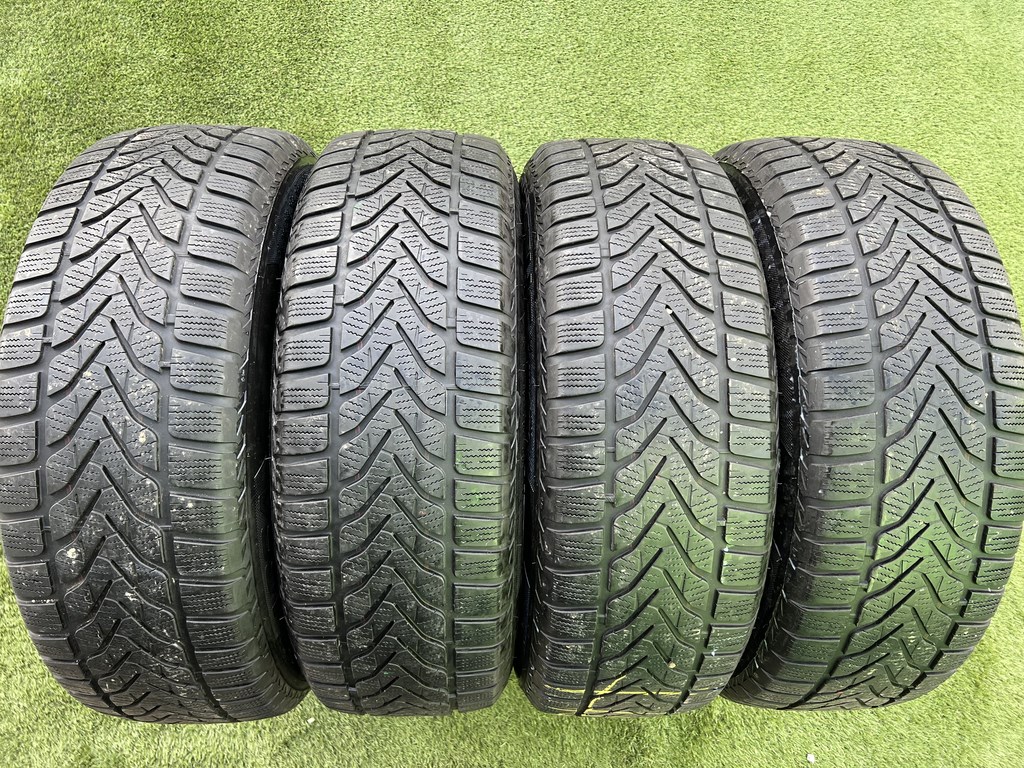 235/65 R17 Lassa Competus Winter 2 téli gumi 5mm 1. kép