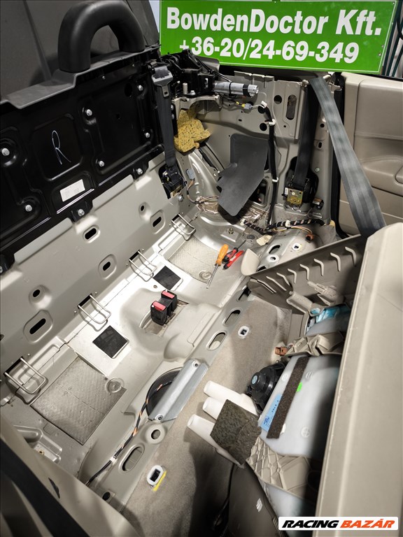 Renault ablakemelő szerkezetek javítása,szereléssel is,javítószettek,www.ablakemeloalkatreszek.hu 62. kép