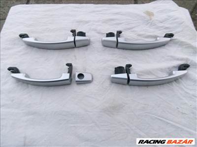 Opel Astra H kilincs Z157