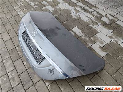 Mercedes C-osztály W205 csomagtérajtó 