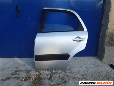 Suzuki SX4 bal hátsó ajtó 