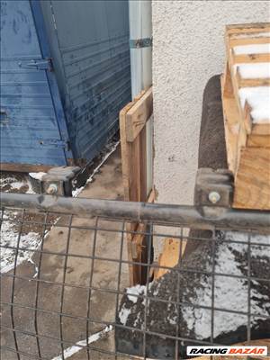 Mercedes Vito 638 Térelválasztó rács 