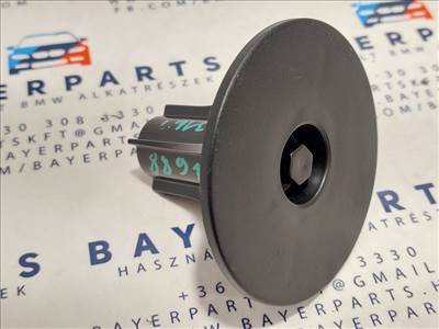 BMW E91 pótkerék leszorító lefogató kárpit rögzítő tartó csavar kupak