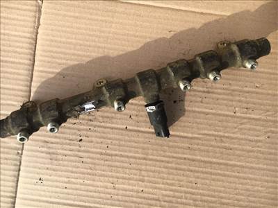 Lancia, Alfa Romeo 2.4 dízel gyári, bontott nagynoymású közös nyomócső 55200267	