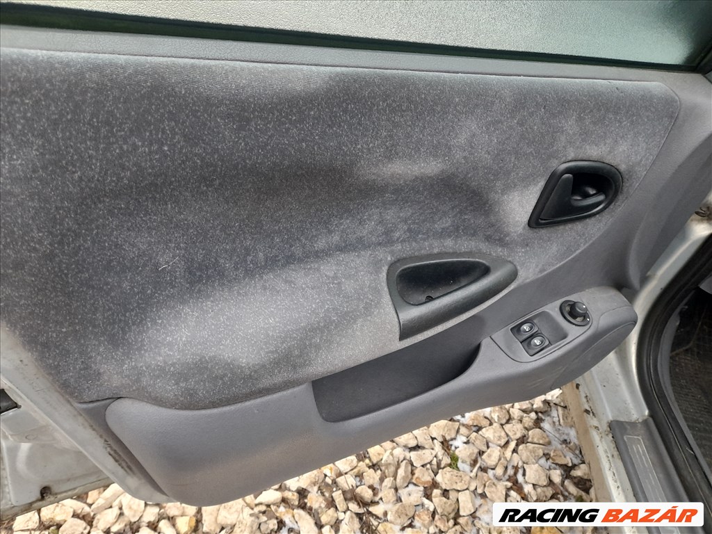 Renault Mégane I bontott alkatrészei  6. kép