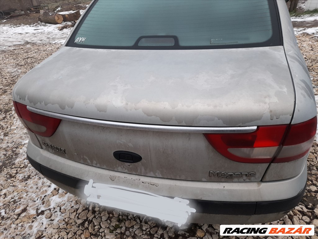 Renault Mégane I bontott alkatrészei  10. kép