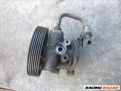 Ford Fiesta Mk5 ,, FUSION 2005 1,4 TDCI szervószivattyú KYB