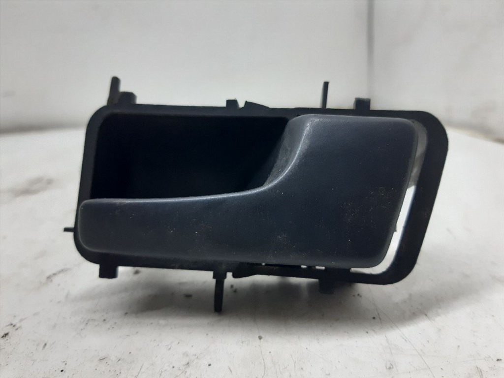 VW PASSAT Variant IV (3A5/ 35I) 2.0 16V Jobb első Belső Kilincs #17078# 357837236 1. kép