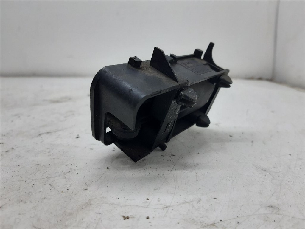 VW PASSAT Variant IV (3A5/ 35I) 2.0 16V Jobb első Belső Kilincs #17078# 357837236 3. kép