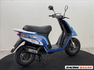 Piaggio Typhoon Benetton F1 robogó bontott alkatrészei eladók