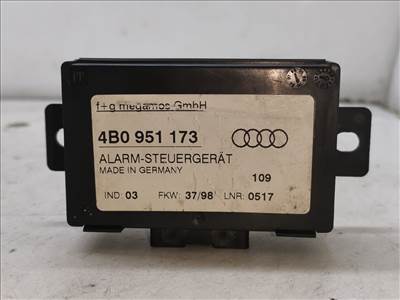 AUDI A6 II Avant (4B5/ 4B6/ C5) 2.5 TDI quattro Riasztó Központ #30636# 4B0951173