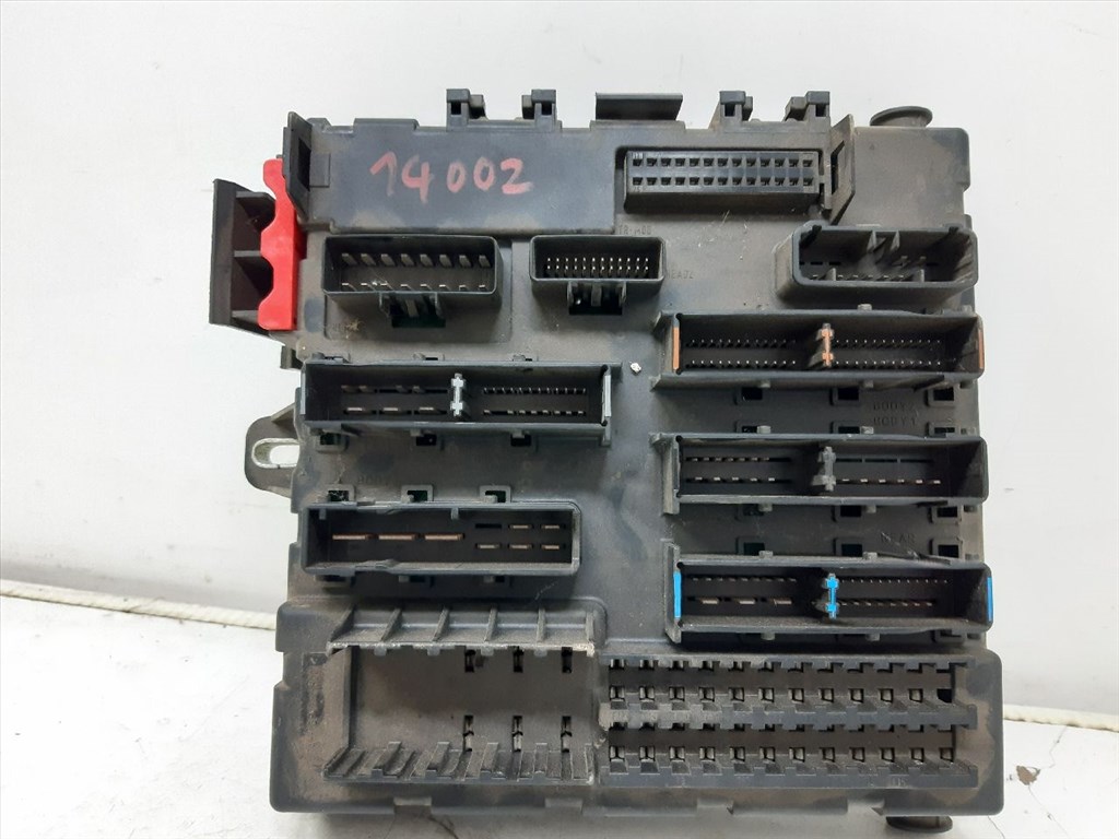 OPEL VECTRA C 1.9 CDTI Biztosítéktábla Utastér #14002# 13170892 3. kép