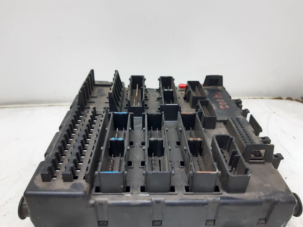 OPEL VECTRA C 1.9 CDTI Biztosítéktábla Utastér #14002# 13170892 8. kép