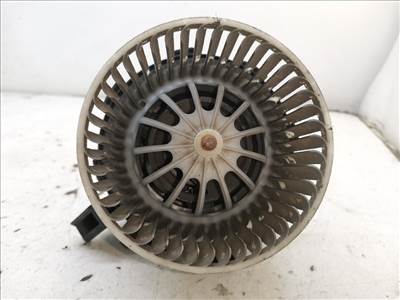 AUDI A4 IV (8K2/ B8) 1.8 TFSI Fűtőmotor (Klímás) #28704# U0851004