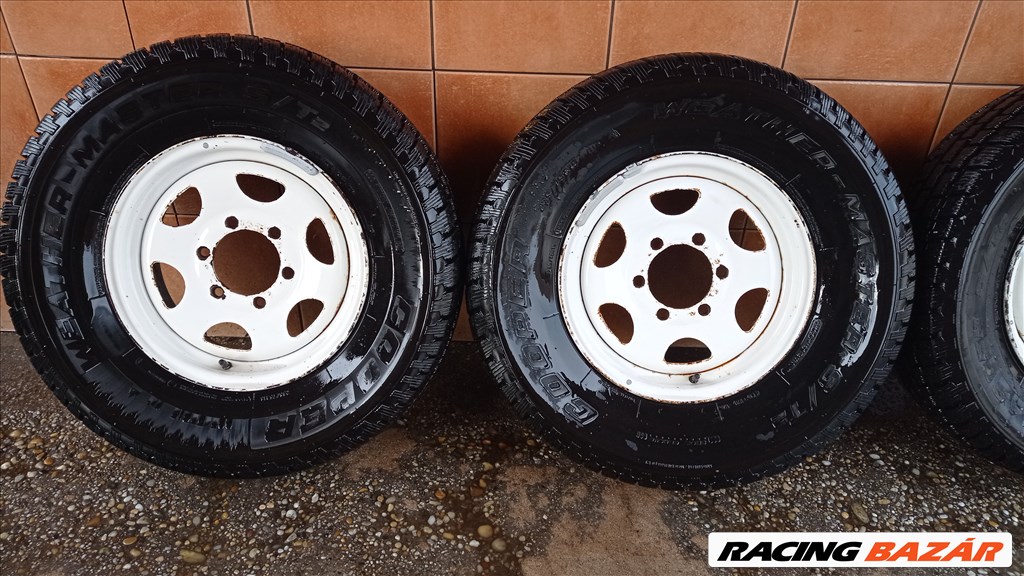 MITSUBISHI PAJERO 15" LEMEZFELNI 6X139,7 NÈGYÈVSZAKOS 235/75R15 GUMIVAL OLCSÒN!!! 2. kép
