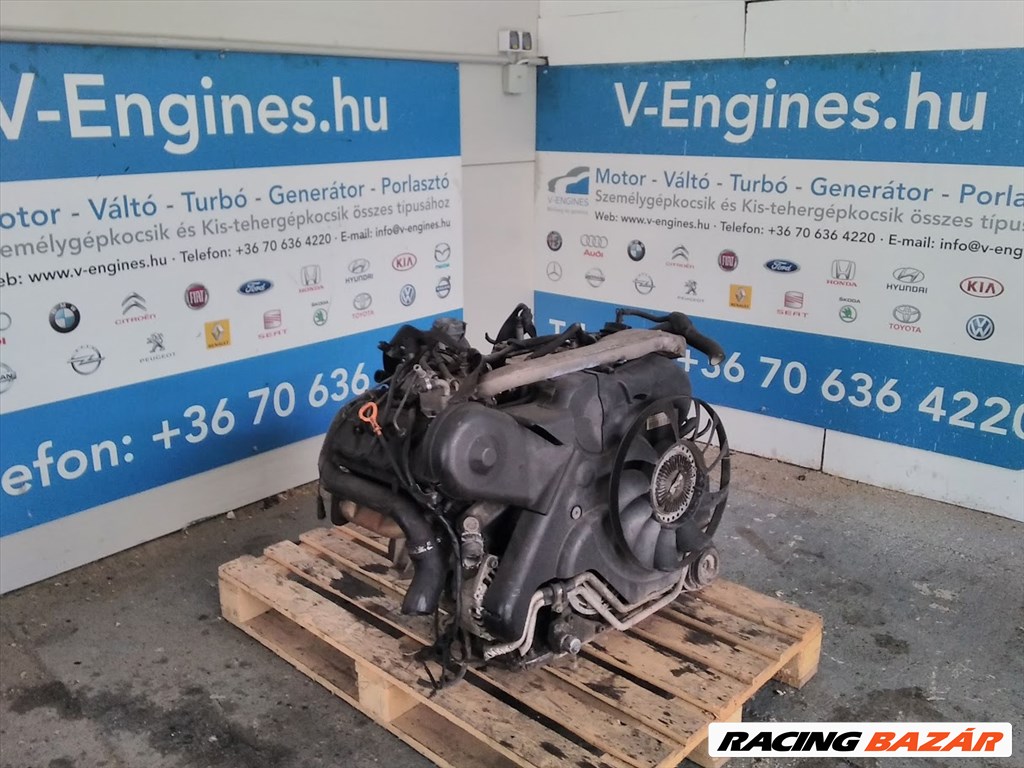 Audi AKE bontott motor  2. kép