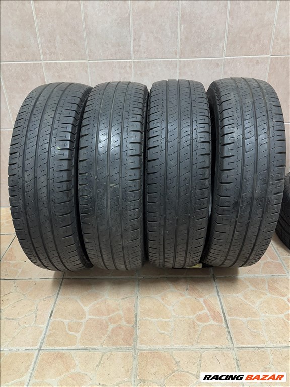  215/7516c" használt Michelin teherautó gumi. 1. kép